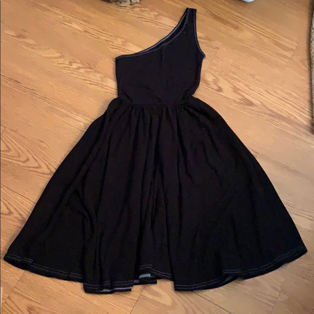 One shoulder flowy dress